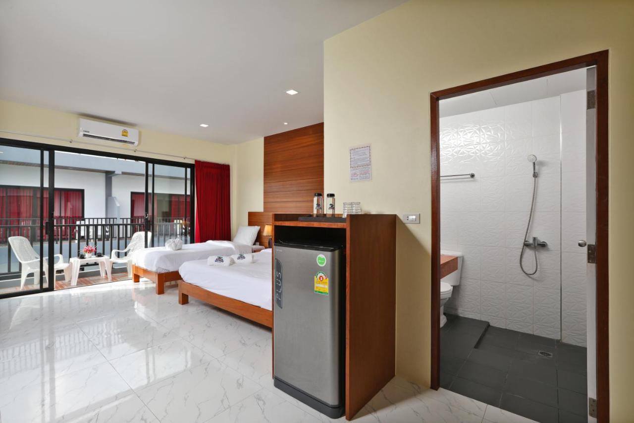 Gamers Paradise Hotel 查龙 外观 照片